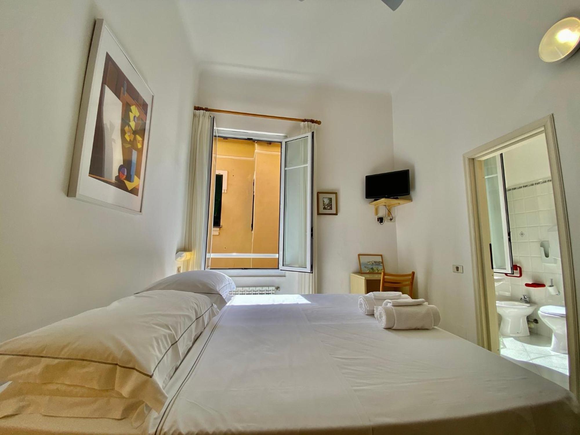 Hotel Alba Chiara Finale Ligure Εξωτερικό φωτογραφία