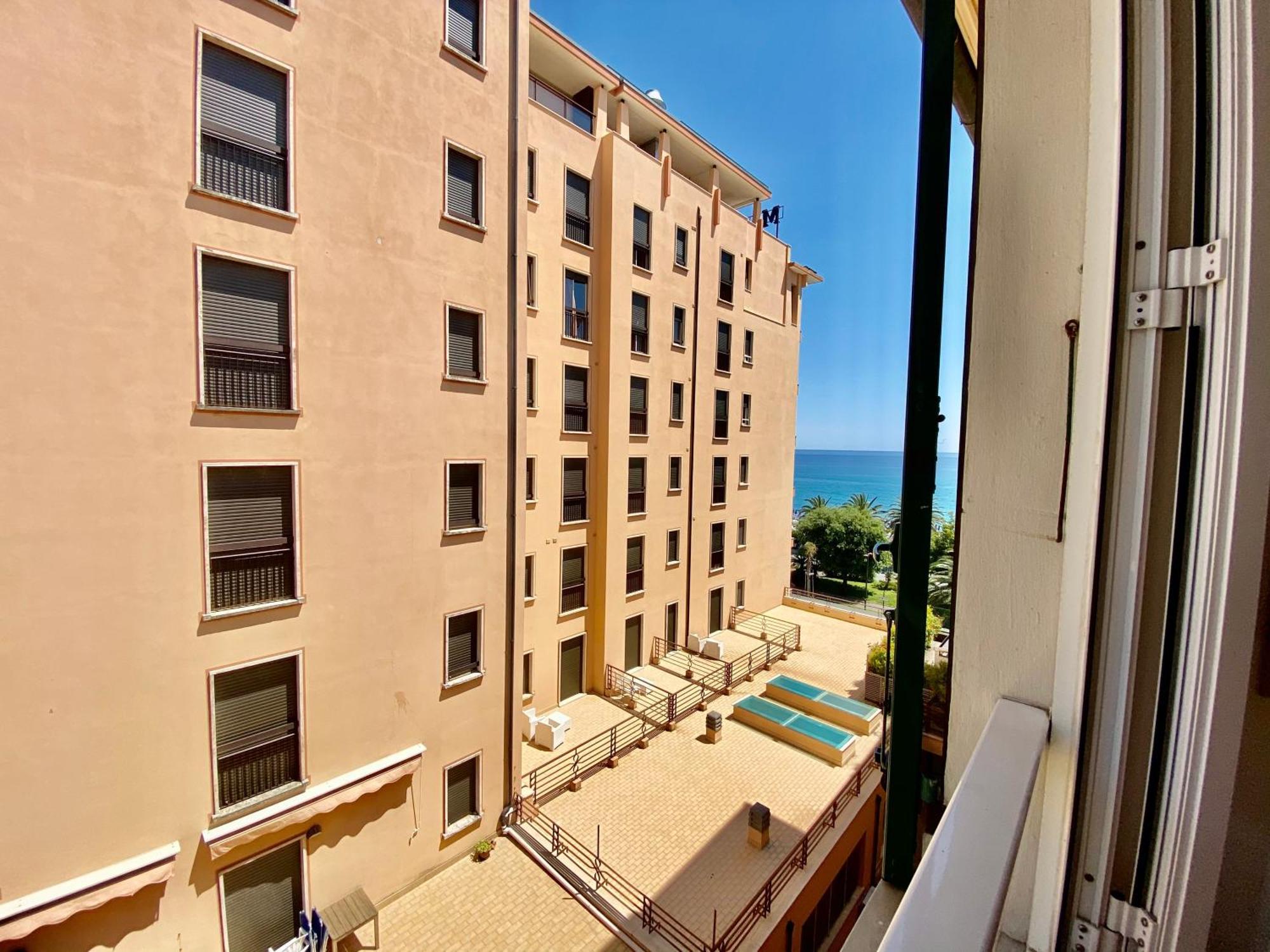 Hotel Alba Chiara Finale Ligure Εξωτερικό φωτογραφία